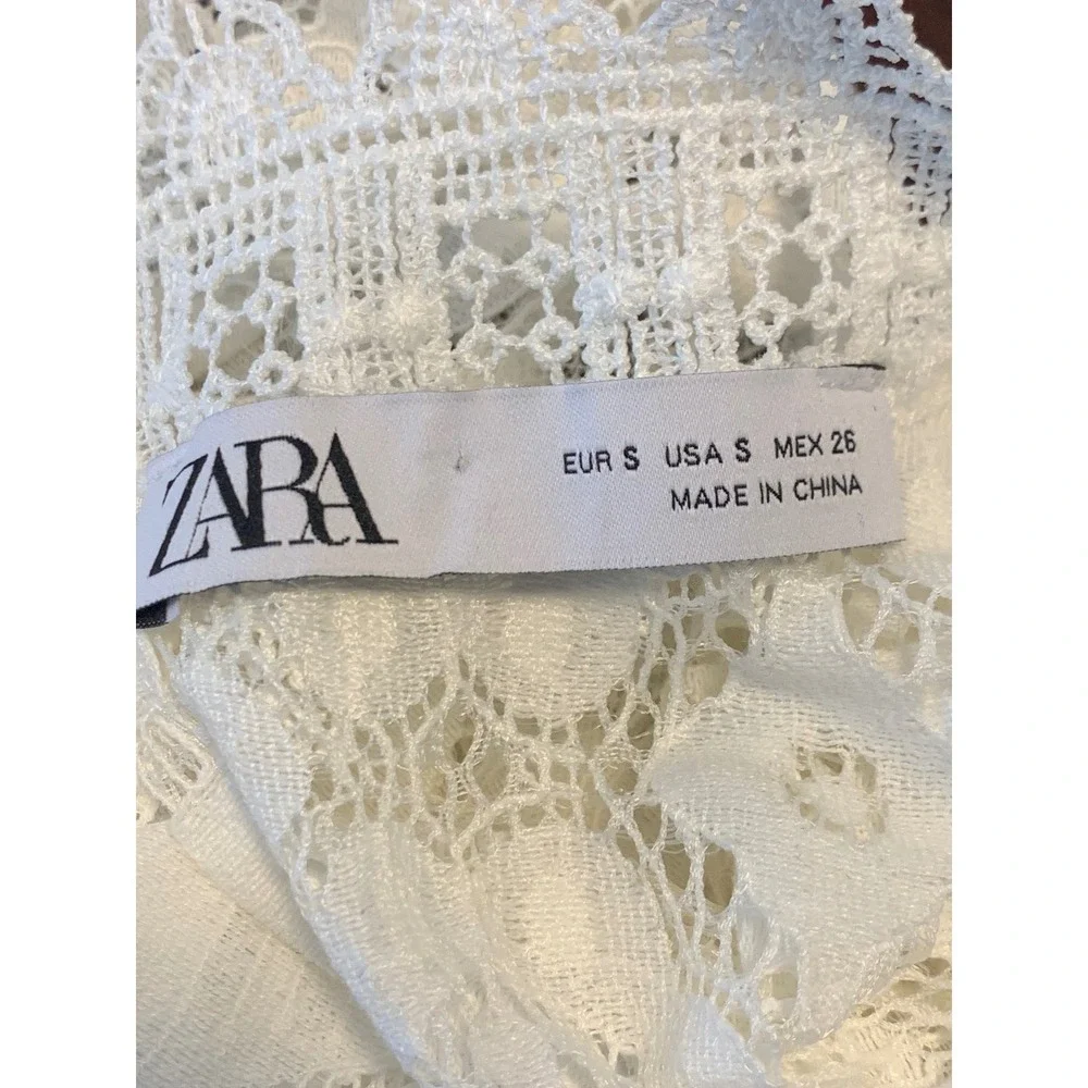 Zara White Floral Lace Mock Neck Long Sleeve Cropped‎ Blouse Small